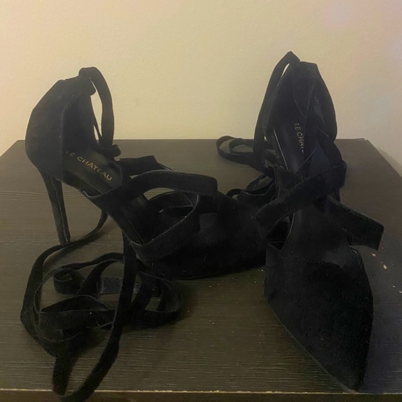 Le Château: Black wrapup Pointed stiletto - Picture 1 of 1